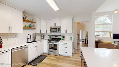 Kitchen - 1541 Downing St, Haslett, MI 48840 photo 1 of 3