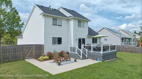 Exterior - 1541 Downing St, Haslett, MI 48840 photo 1 of 5