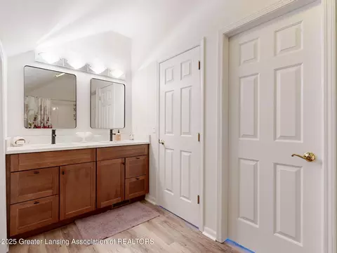 Bath - 1541 Downing St, Haslett, MI 48840 photo 4 of 5