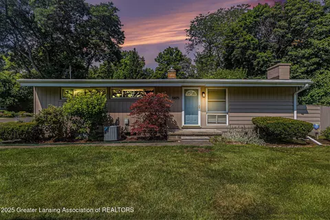 5671 Buckingham Rd, Haslett, MI 48840 photo 1