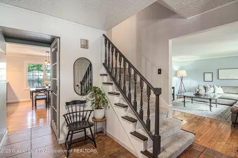 Entry Way - 3210 Old Hickory Trl, Dewitt, MI 48820 photo 1 of 1