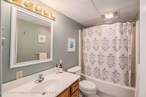 Bath - 3210 Old Hickory Trl, Dewitt, MI 48820 photo 7 of 7