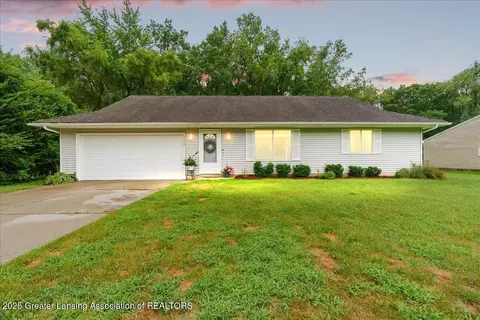 119 W Sherwood Rd, Okemos, MI 48864