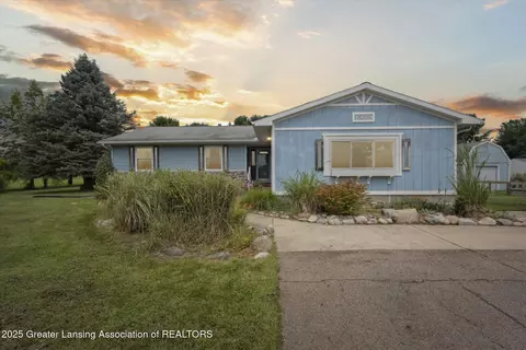 10619 Barnes Rd, Eaton Rapids, MI 48827
