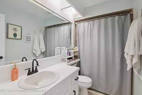 Bath - 10619 Barnes Rd, Eaton Rapids, MI 48827 photo 1 of 3