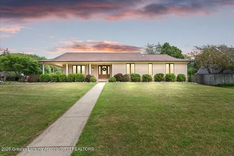 2514 Rockdale Ave, Lansing, MI 48917