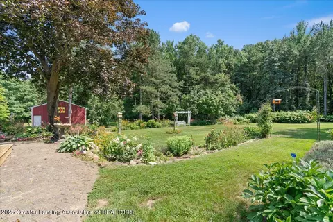Exterior - 9290 Maple Rd, Lyons, MI 48851 photo 5 of 12