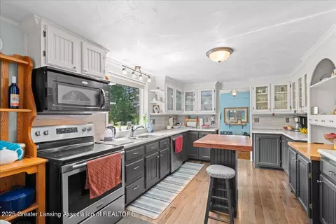Kitchen - 9290 Maple Rd, Lyons, MI 48851 photo 1 of 4