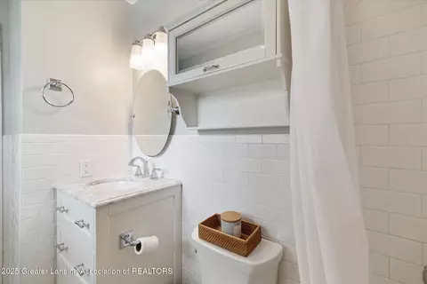 6920 Dickson Dr, Grand Ledge, MI 48837 photo 33
