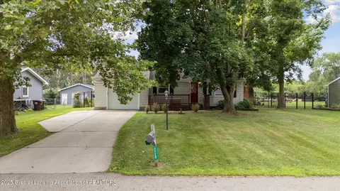 6920 Dickson Dr, Grand Ledge, MI 48837 photo 41