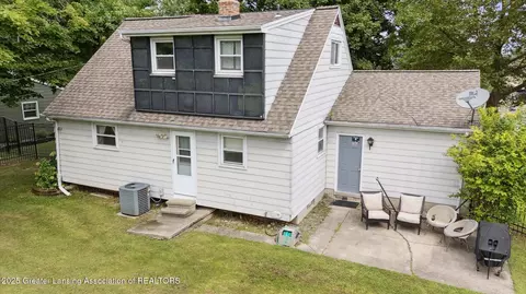 6920 Dickson Dr, Grand Ledge, MI 48837 photo 57