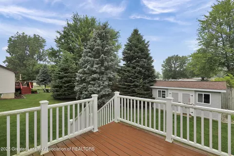 8961 Jacaranda Dr, Dimondale, MI 48821 photo 29