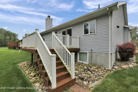 8961 Jacaranda Dr, Dimondale, MI 48821 photo 30