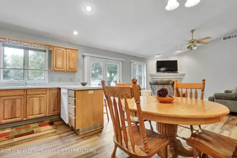 8961 Jacaranda Dr, Dimondale, MI 48821 photo 8