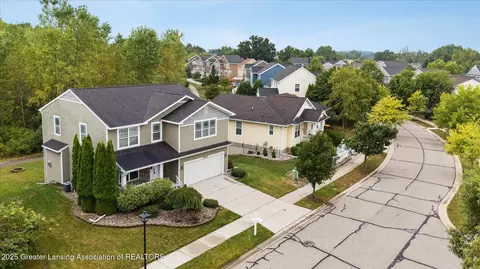 View/Area - 2685 Elderberry Dr, Okemos, MI 48864 photo 6 of 7