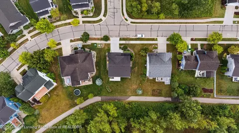 View/Area - 2685 Elderberry Dr, Okemos, MI 48864 photo 2 of 7
