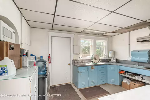 230 N State St, Alma, MI 48801 photo 33