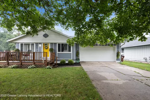 6020 Daft St, Lansing, MI 48911