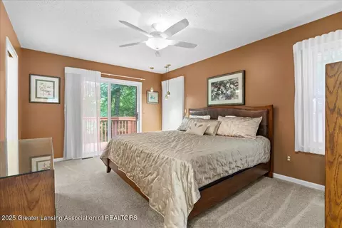 12935 Menominee Dr, Dewitt, MI 48820 photo 22