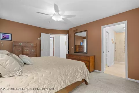 12935 Menominee Dr, Dewitt, MI 48820 photo 23