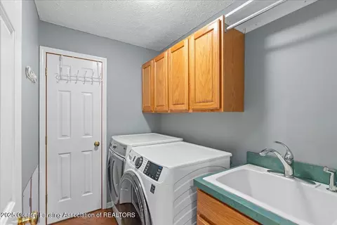 12935 Menominee Dr, Dewitt, MI 48820 photo 17