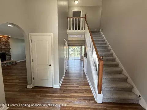 12869 Warm Creek Dr, Dewitt, MI 48820 photo 6