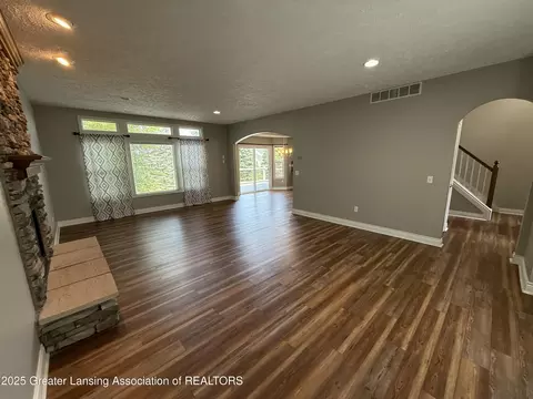12869 Warm Creek Dr, Dewitt, MI 48820 photo 10