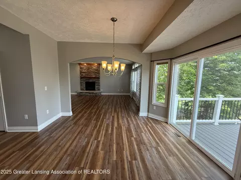 12869 Warm Creek Dr, Dewitt, MI 48820 photo 15