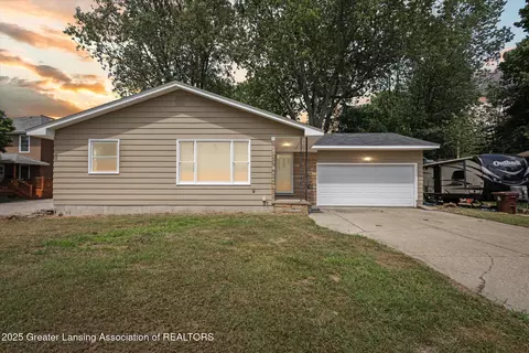 529 High St, Williamston, MI 48895
