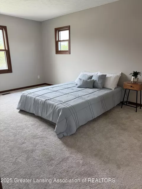 Bedroom - 1210 Wolf Run Dr, Lansing, MI 48917 photo 2 of 5