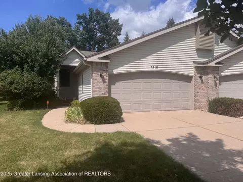 7510 Glen Terra Dr #7, Lansing, MI 48917