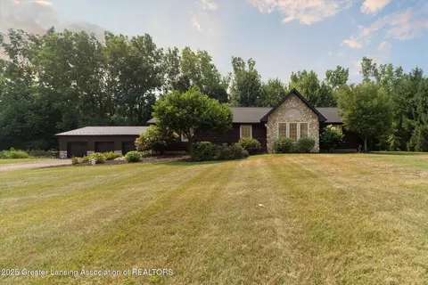 9871 Mason Rd, Ovid, MI 48866