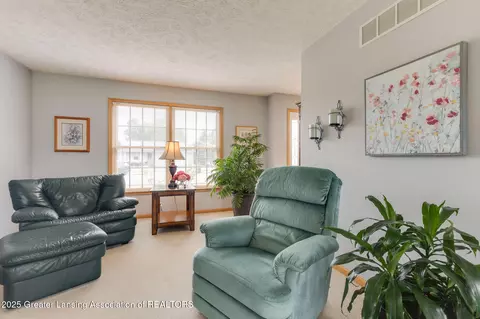 4635 Fieldview Dr, Grand Ledge, MI 48837 photo 5