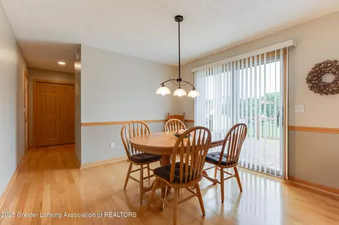 4635 Fieldview Dr, Grand Ledge, MI 48837 photo 13