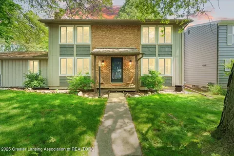 992 Touraine Ave, East Lansing, MI 48823