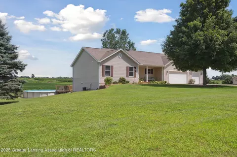 2807 Morgan Rd, Eaton Rapids, MI 48827