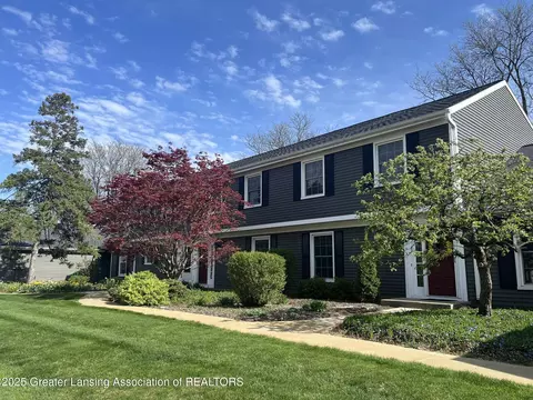 1425 E Lakeside Dr, East Lansing, MI 48823