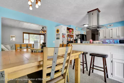 Dining - 1132 Pine St, Grand Ledge, MI 48837 photo 2 of 2