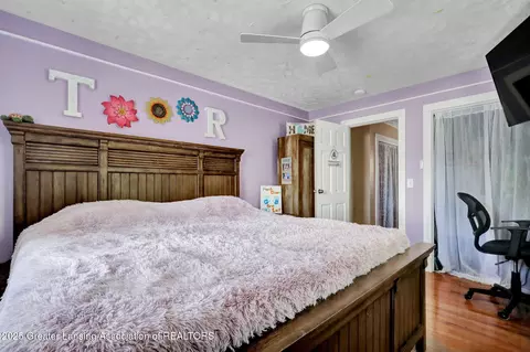 Bedroom - 1132 Pine St, Grand Ledge, MI 48837 photo 2 of 5