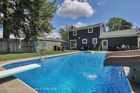 Exterior - 1132 Pine St, Grand Ledge, MI 48837 photo 9 of 17