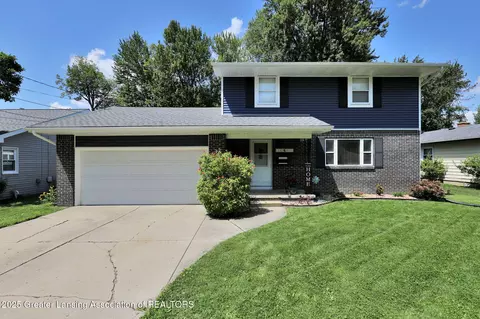 Exterior - 1132 Pine St, Grand Ledge, MI 48837 photo 17 of 17