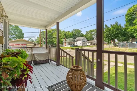Exterior - 1445 Lyons Ave, Lansing, MI 48910 photo 4 of 7