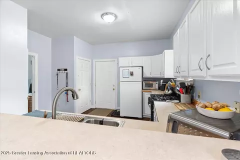 Kitchen - 1445 Lyons Ave, Lansing, MI 48910 photo 1 of 2