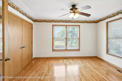 Bedroom - 8283 S Williams Rd, Dewitt, MI 48820 photo 3 of 3