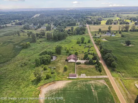 View/Area - 8283 S Williams Rd, Dewitt, MI 48820 photo 5 of 12