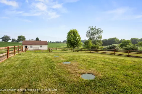 Exterior - 8283 S Williams Rd, Dewitt, MI 48820 photo 1 of 10