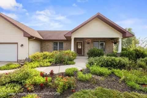 Exterior - 8283 S Williams Rd, Dewitt, MI 48820 photo 10 of 10