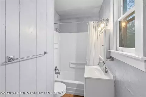 Bath - 518 Beech St, Lansing, MI 48912 photo 1 of 1