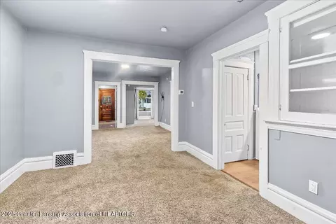 Entry Way - 518 Beech St, Lansing, MI 48912 photo 3 of 5