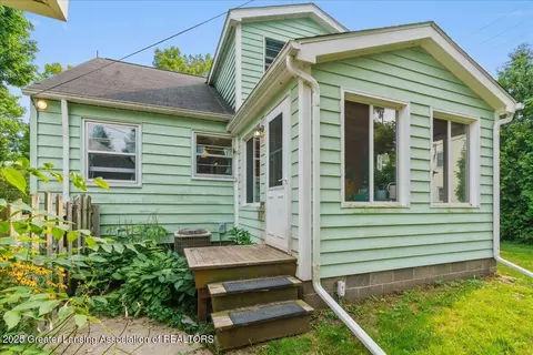 Exterior - 133 E Riverside St, Williamston, MI 48895 photo 2 of 6